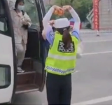 视频｜娄底：一路“警”色护航 祝福前“橙”似锦
