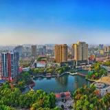 曾超群主持召开娄底市政府常务会议