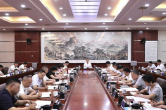 曾超群主持娄底市委理论学习中心组2025年第十次集体学习