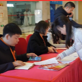 视频｜携民意 赴盛会  出席娄底市六届人大五次会议的代表向大会报到