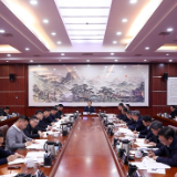 曾超群：围绕“六个实”精准发力 推动“三电一钛”产业高质量发展