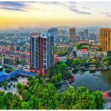 曾超群主持娄底市委常委会会议 研究部署全民阅读、教育发展、干部管理等重点工作