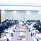 何朝晖主持召开娄底市“五一”假期安全防范工作部署视频会议