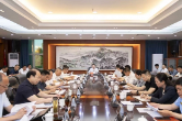 何朝晖主持召开娄底市社会安全稳定和信访工作调度会