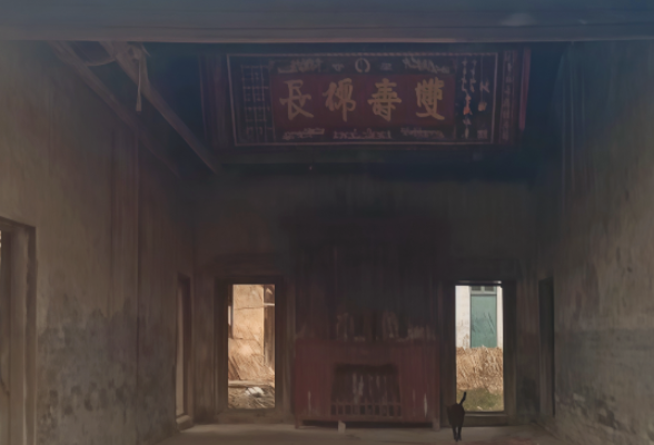 组图｜网友发帖：350岁老屋拆了可惜，不拆又危险