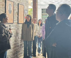 苏仙区委党校秋季主体班赴瓦灶村和711矿旧址开展现场教学