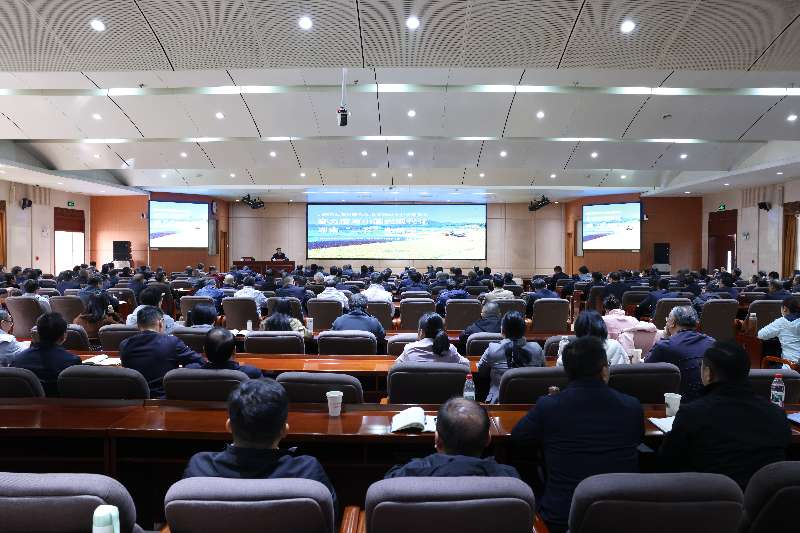 王建球来湖南省委党校作专题报告