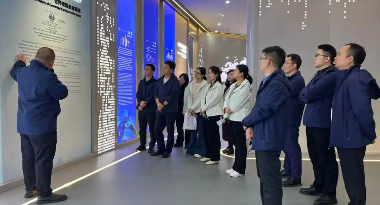 学思践悟 | 以三色润初心 以实干赴新程