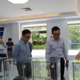 衡阳国家高新区与掩膜基板项目考察组就项目合作事宜进行深入交流