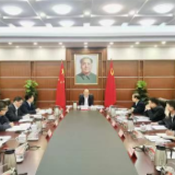 市委财经委员会举行第三次会议