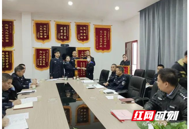 “熊孩子”玩手游被骗，衡阳县警方跨省破案追赃