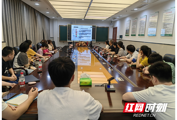 南华医院核·医大讲堂科研讲座系列举行