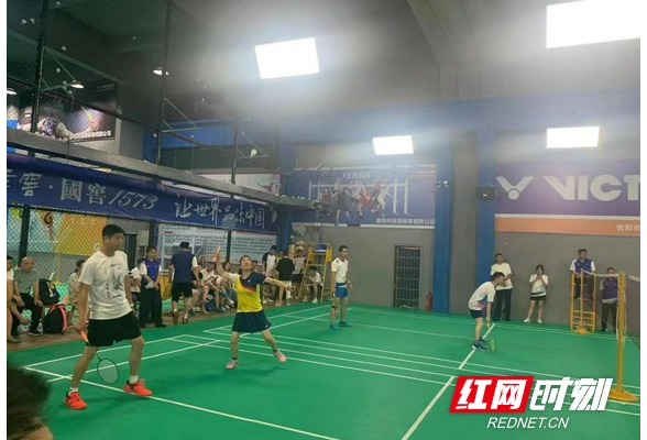 湖南财工职院在2023年第二届湖南省职工羽毛球嘉年华活动（衡阳站）比赛中喜获佳绩