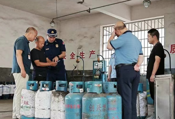 衡山县开展燃气企业“双随机、一公开”联合检查行动