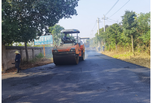 珠晖公路分中心：抢抓秋季“黄金期” 养护工程快施工