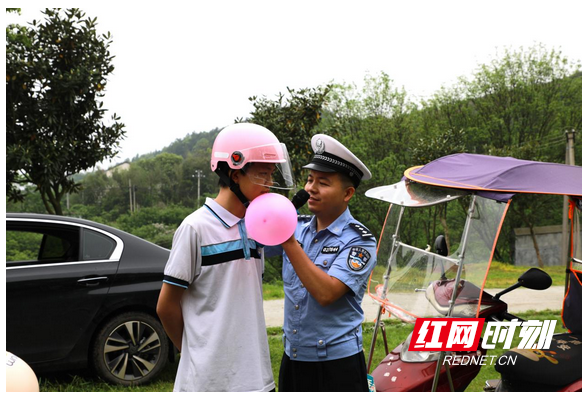 衡山交警进校园 花样宣传交通安全