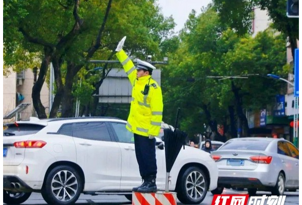 衡阳：“五一”假期 出行“警”相伴 路畅人也安