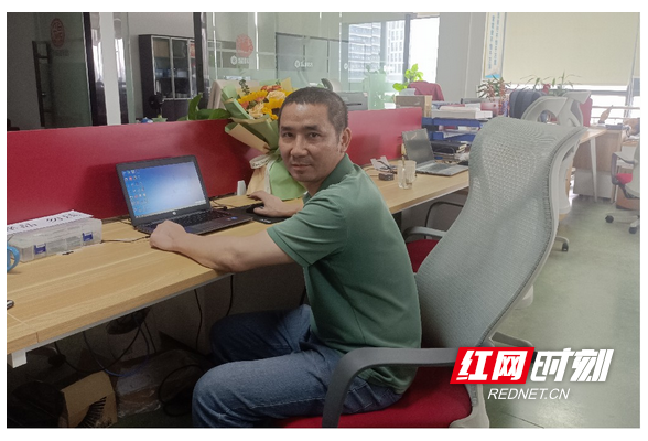 衡阳县：返乡探亲男子勇救落水儿童