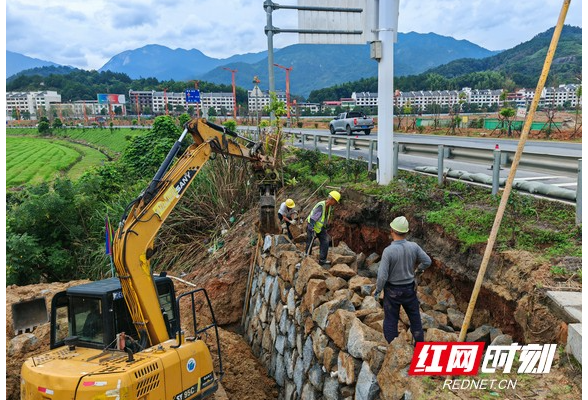 南岳：快速处置107 国道水毁塌方 保障公路安全畅通