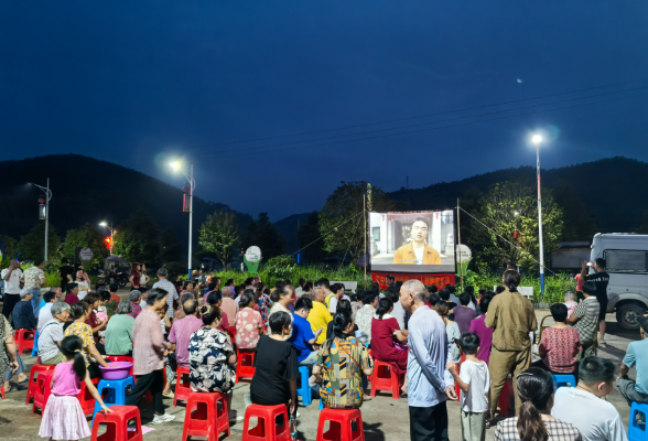 衡阳县法院：公益电影进乡村 法治文化润民心