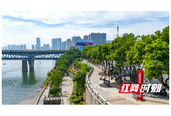 拍了拍雁峰 | 镜头下的公铁大桥纪念园