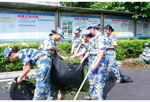 湖南交通工程学院组织2024级新生开展劳动教育实践活动