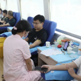 衡阳市卫健委开展无偿献血活动