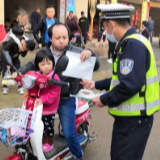 金洞：整治“马路市场”较真碰硬