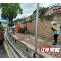 助力“百日攻坚” 扮靓老旧小区 焕发新生活力