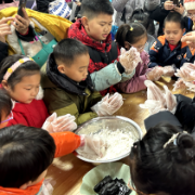 “廉”味灯谜闹元宵 “邻”聚幸福好“食”光