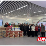 人大代表心系群众 真情关怀温暖人心