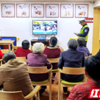 警社联动忙宣传 筑牢交通安全线
