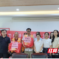 汗水浇灌城市之美 共建送上夏日温情