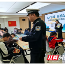 花灯添福话安全 文明出行护成长