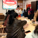 浓情巧手做汤圆 暖心邻里庆元宵