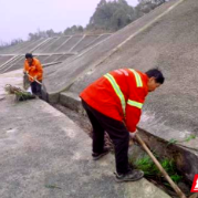 长沙公路:迎汛而上排险情 加密巡查护平安