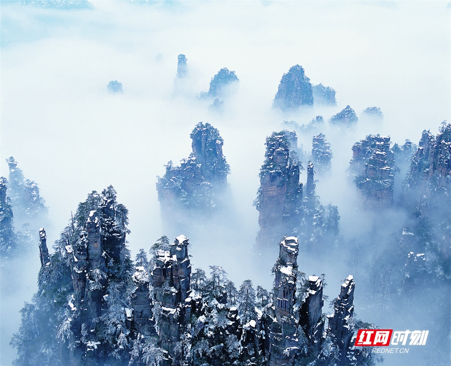西海云雾　　胡述 摄_副本.jpg
