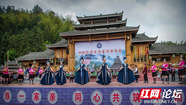 2025. 4.19通道大戊梁歌会 王启友摄 15367572777(17).jpg