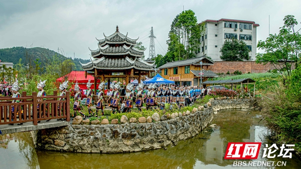 2025. 4.19通道大戊梁歌会 王启友摄 15367572777(5).jpg