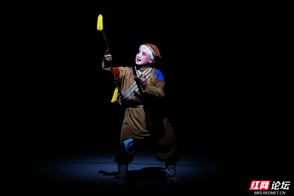 nEO_IMG_nEO_IMG_国家非遗巴陵戏复排的历史名剧《九子鞭》剧照 (24) 许理伟 摄.jpg