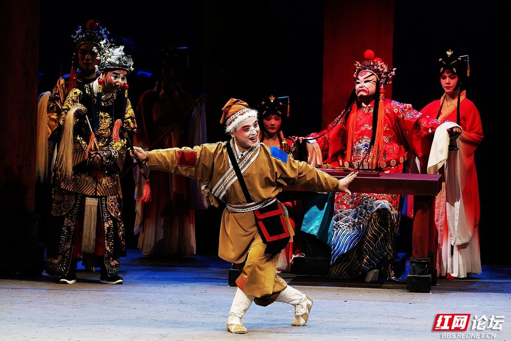 nEO_IMG_nEO_IMG_国家非遗巴陵戏复排的历史名剧《九子鞭》剧照 (21) 许理伟 摄.jpg