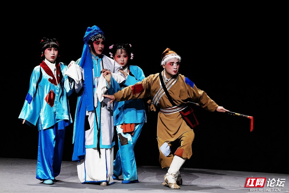 nEO_IMG_nEO_IMG_国家非遗巴陵戏复排的历史名剧《九子鞭》剧照 (19) 许理伟 摄.jpg