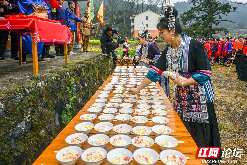 《祭祀仪式》2026.2.22正月初六 双江镇向晖村春节吃会活动图片 王启友摄 15367572777 (13)_副本.jpg