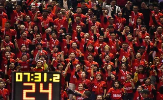 红海翻涌、首胜定格！湘BA株洲主场燃情绽放