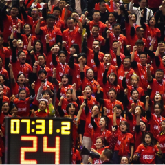 红海翻涌、首胜定格!湘BA株洲主场燃情绽放