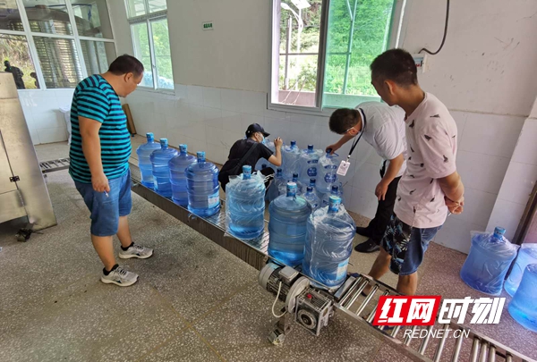 69d5b081b8964d46a34c120edf4c93e1.jpg 69d5b081b8964d46a34c120edf4c93e1.jpg