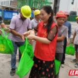 北塔区总工会：炎炎夏日送清凉 心系职工情意浓