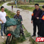 洞口竹市镇：开展农村道路交通安全集中劝导行动