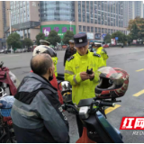 北塔交警：持续开展“戴帽工程”专项整治
