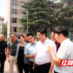 城步教师节前夕看望慰问教师代表